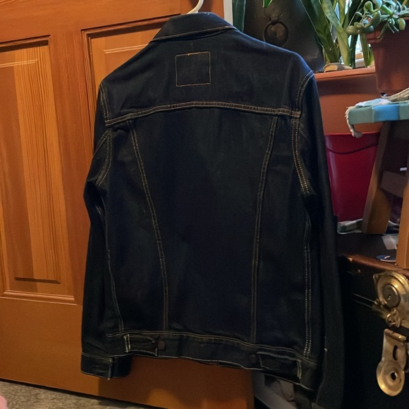 Levi’s Trucker Jacket - Picture 6 of 7